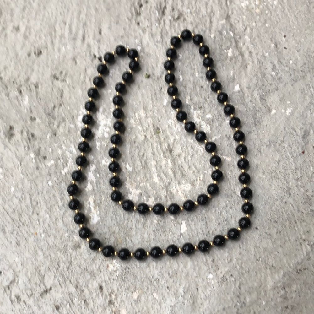Onyx n gold necklace